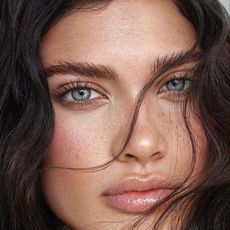 𝐸𝐶𝐿𝐴𝐼𝑅𝐷𝐸𝑀𝐴𝑈𝑋 3 E1768254934865